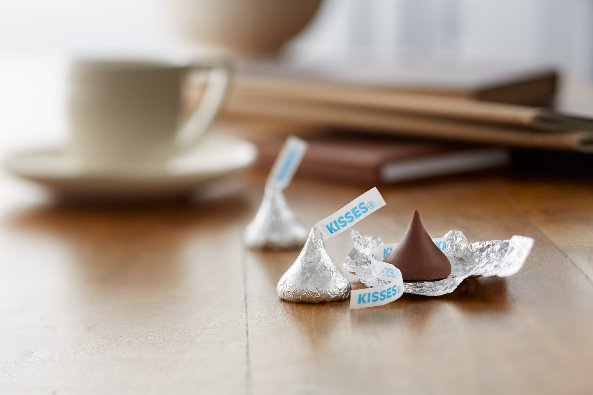 HERSHEY’S KISSES Milk Chocolates 25 lbs. Bulk Candy Box - THE HERSHEY COMPANY