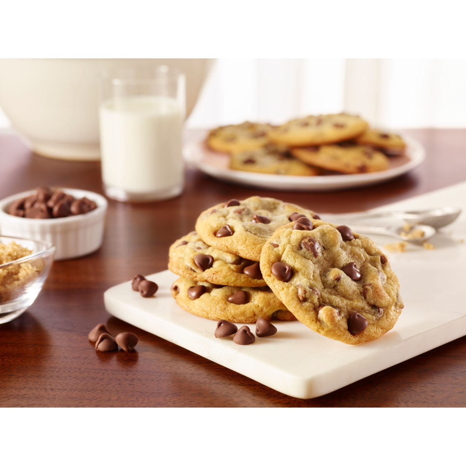 HERSHEY’S Kitchens Milk Chocolate Baking Chips 11.5oz Candy Bag - THE HERSHEY COMPANY